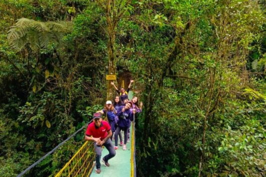 Suyana – Columpio Extremo y Senderos con Puntos Fotográficos